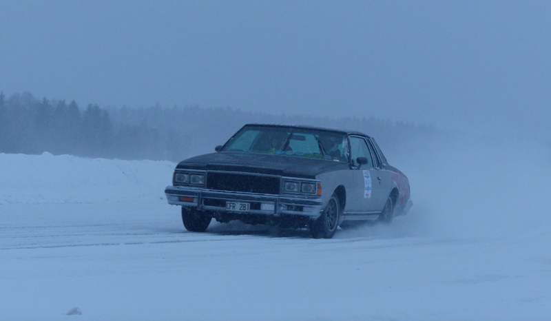 Illustration for article titled Sweden's 'Speed Weekend On Ice' Is Where Sanity Goes To Die And Axles Go To Break